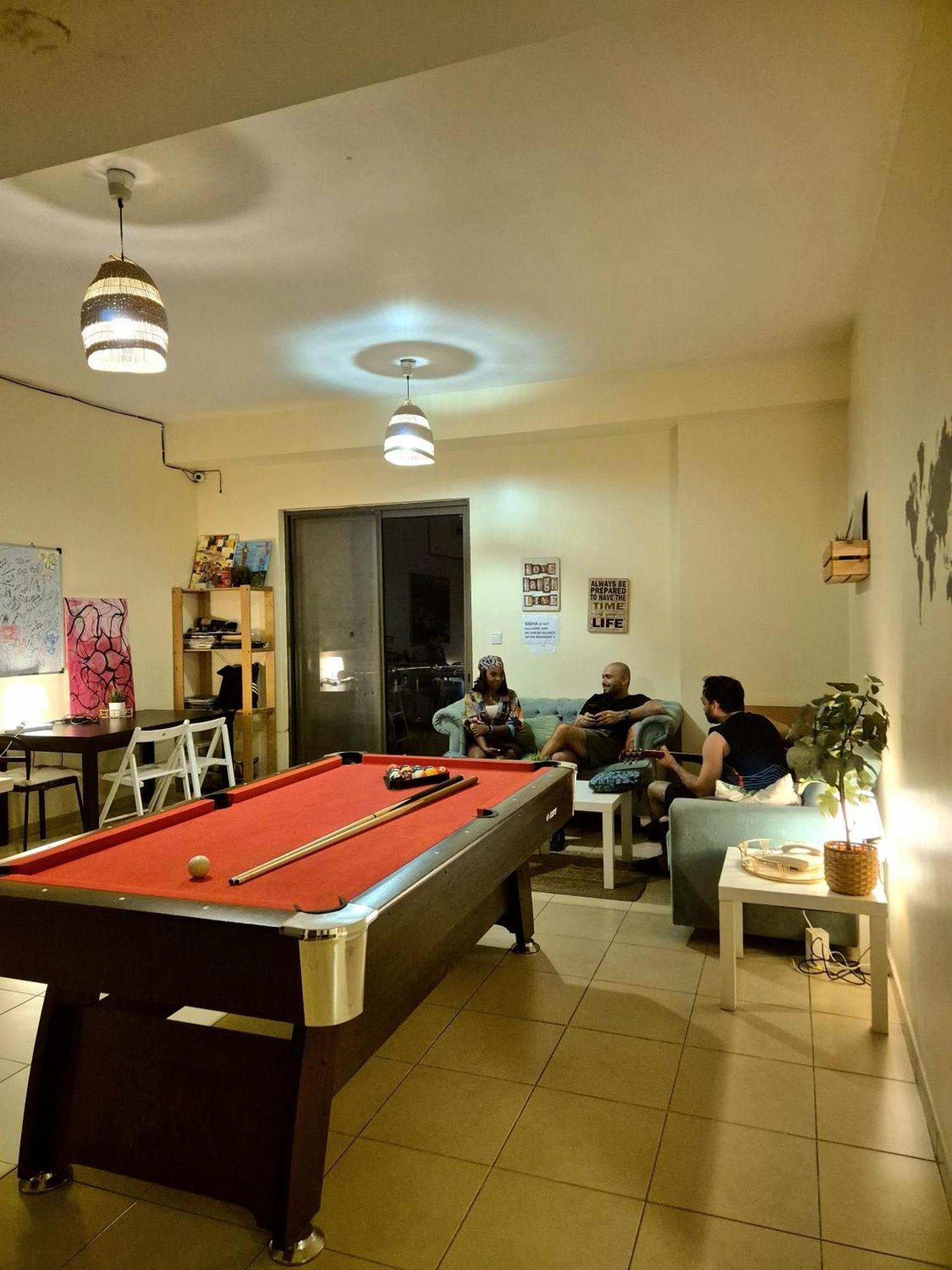 Хостел Bohemian Backpackers Дубай Екстер'єр фото